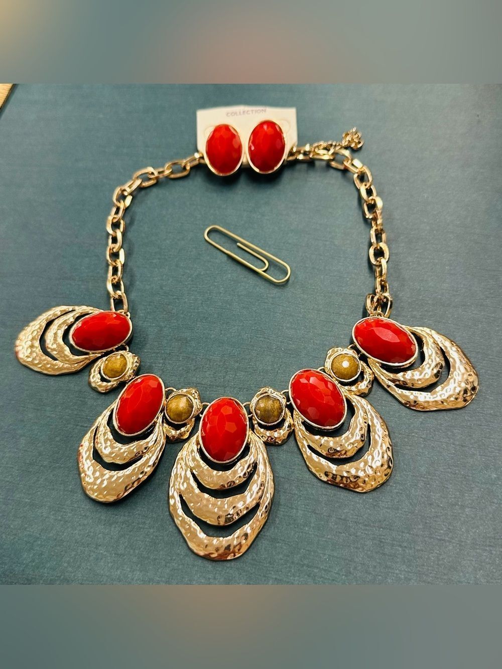 Gold Orange Gold Acrylic Crystal Statement Necklace Set With Earrings 18 In B10